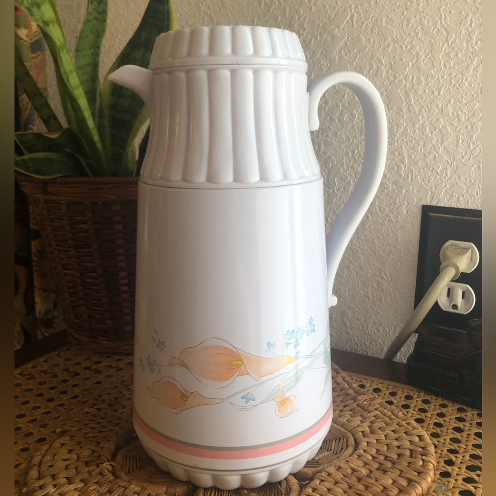 Vintage Interpur Calla Lily Floral Insulated Thermos Pitcher/Carafe - Picture 3 of 16